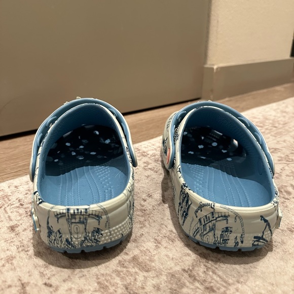 Crocs - Picture 9 of 9